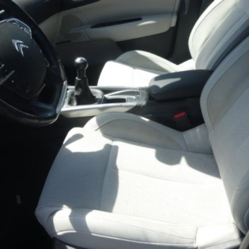 Ceinture arriere gauche CITROEN C4 2 Photo n°13
