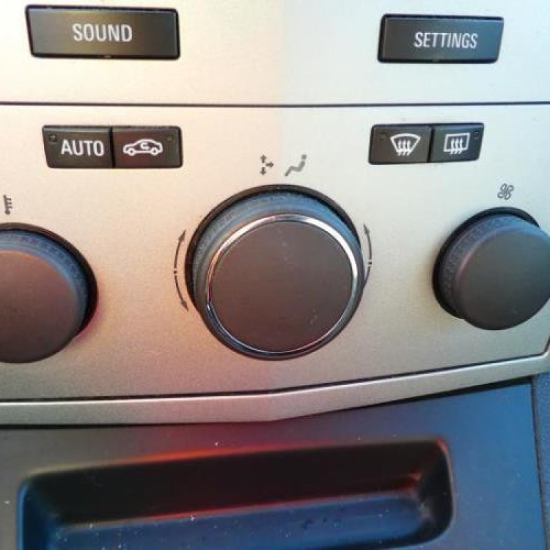 Porte avant droit OPEL ZAFIRA B Photo n°10