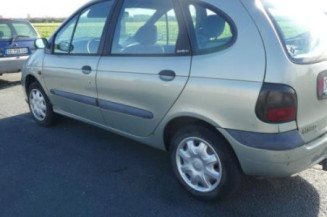 Boitier air bag RENAULT SCENIC 1