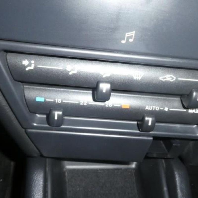 Porte arriere droit CITROEN XANTIA Photo n°8