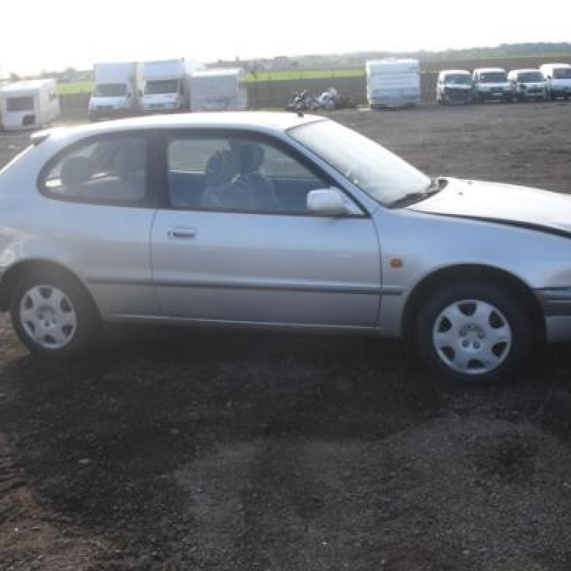 Feu arriere principal droit (feux) TOYOTA COROLLA 9 Photo n°4