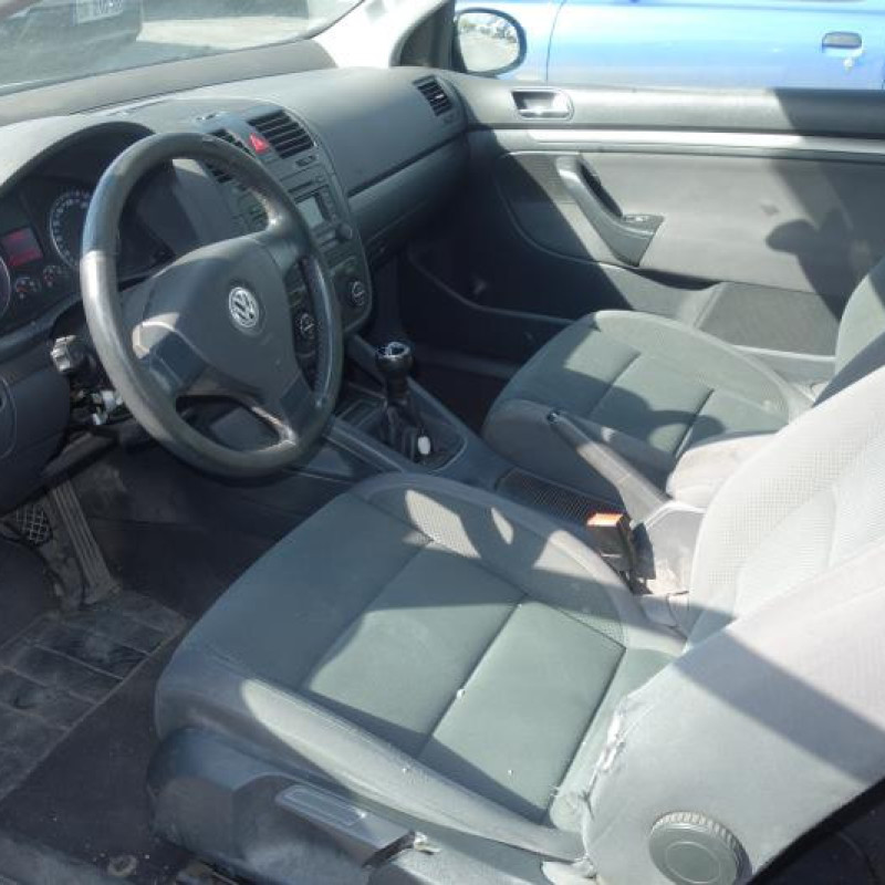Boitier air bag VOLKSWAGEN GOLF 5 Photo n°8