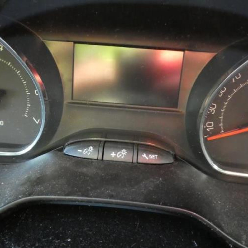 Compteur PEUGEOT 208 1 Photo n°14