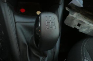 Pommeau de vitesses PEUGEOT 208 1