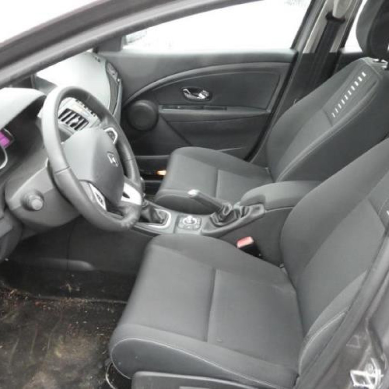 Lecteur de carte (neiman) RENAULT MEGANE 3 Photo n°8