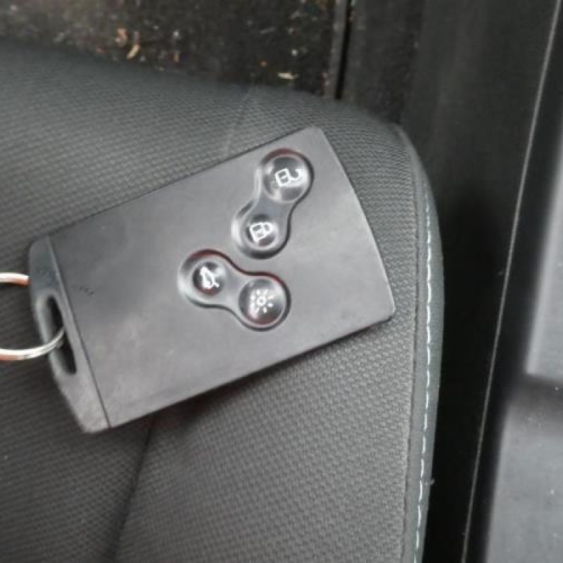 Lecteur de carte (neiman) RENAULT MEGANE 3 Photo n°14