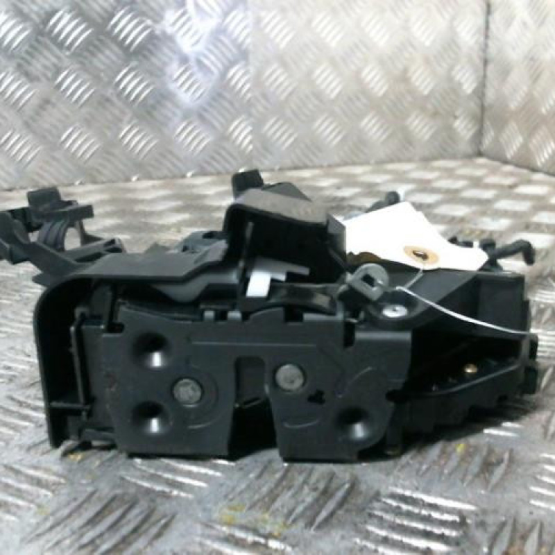 Serrure arriere droit VOLVO S 40 2 Photo n°1