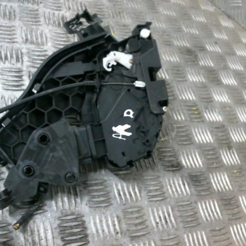 Serrure arriere droit VOLVO S 40 2 Photo n°2
