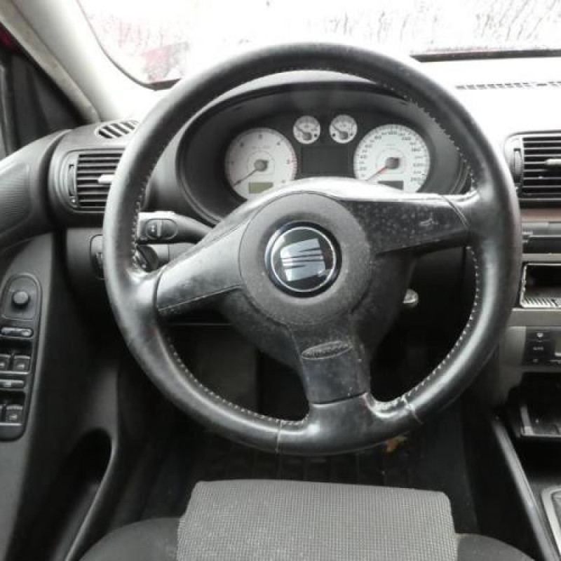 Malle/Hayon arriere SEAT LEON 1 Photo n°9