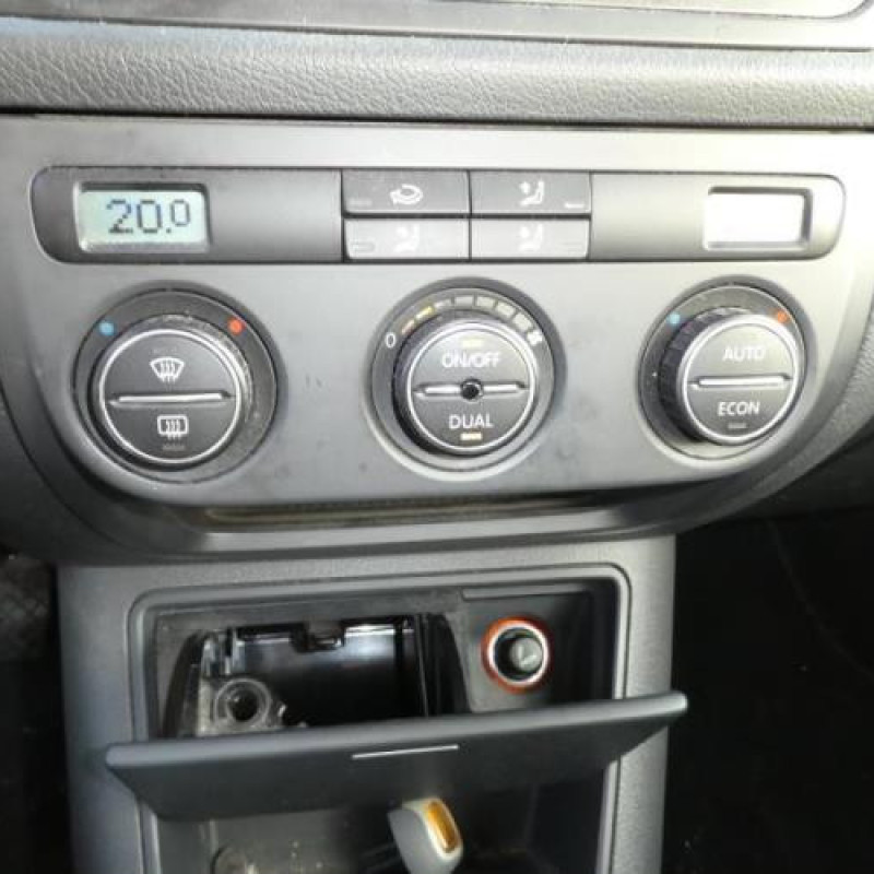 Moto ventilateur radiateur VOLKSWAGEN GOLF PLUS Photo n°9