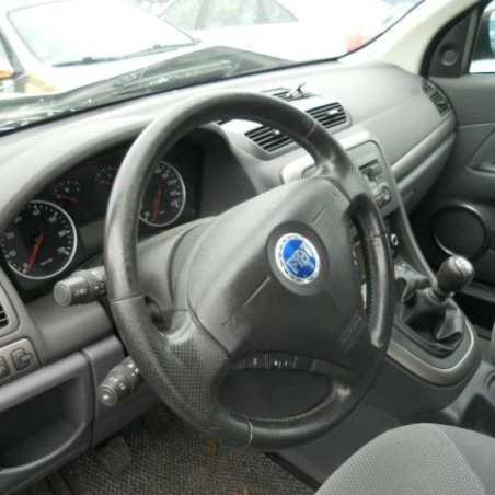 Vitre avant gauche FIAT CROMA 2