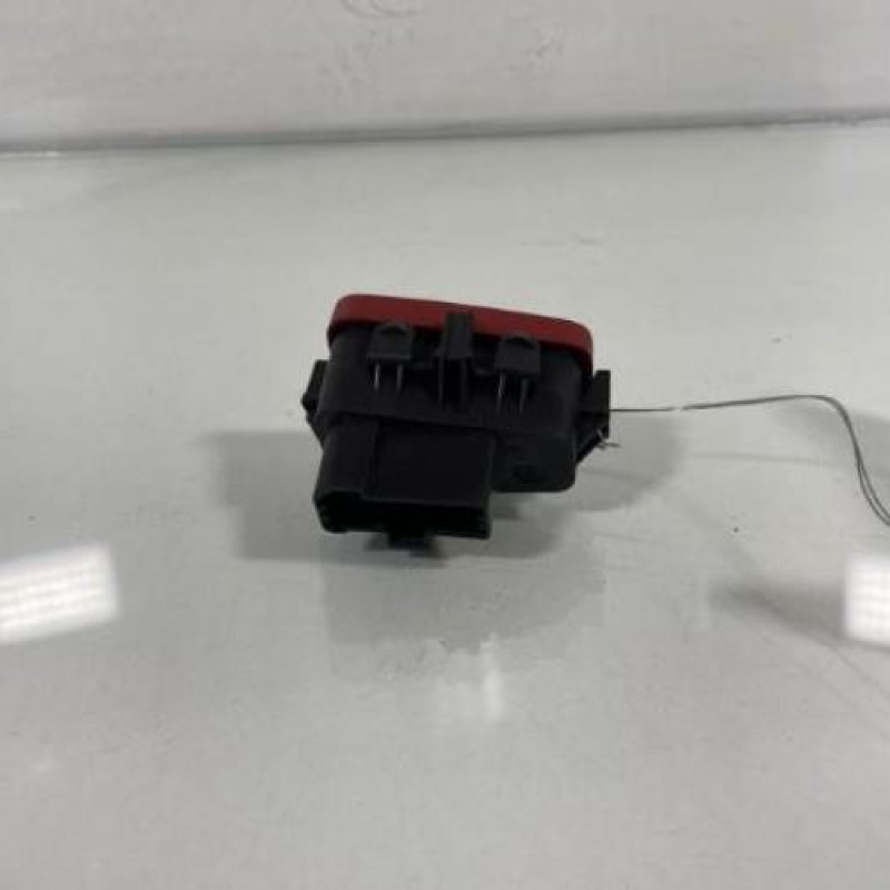 Bouton de warning FIAT CROMA 2 Photo n°3