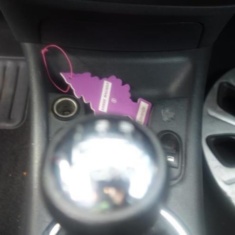 Compresseur clim CITROEN C3 1 Photo n°11