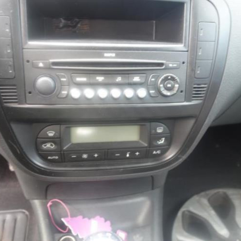 Compresseur clim CITROEN C3 1 Photo n°12