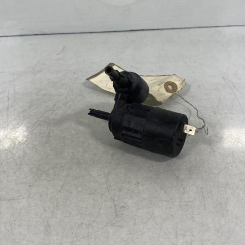 Pompe lave glace avant OPEL CORSA B Photo n°3