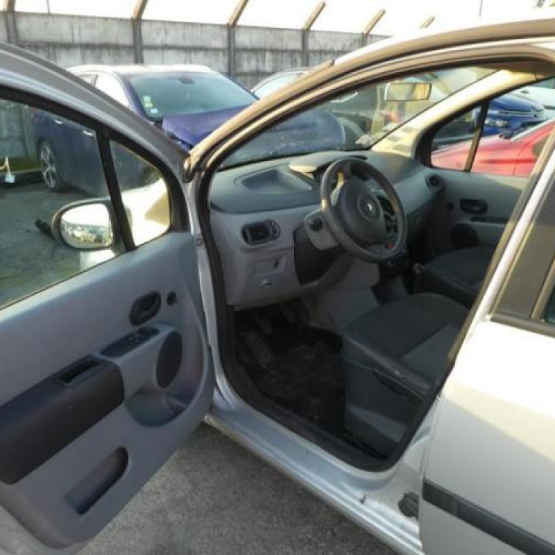 Trappe d'essence RENAULT GRAND MODUS Photo n°7