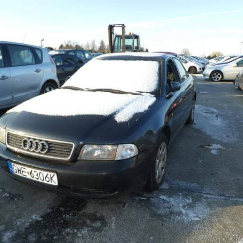 Pretensionneur de ceinture arriere gauche AUDI A4 1 Photo n°4