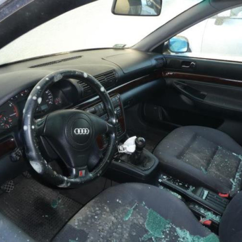 Pretensionneur de ceinture arriere gauche AUDI A4 1 Photo n°8