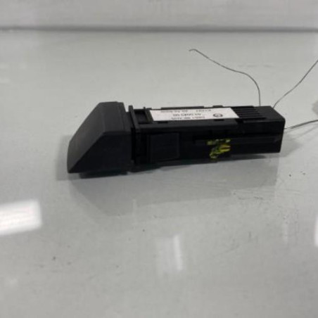 Bouton de warning MAZDA 2 2