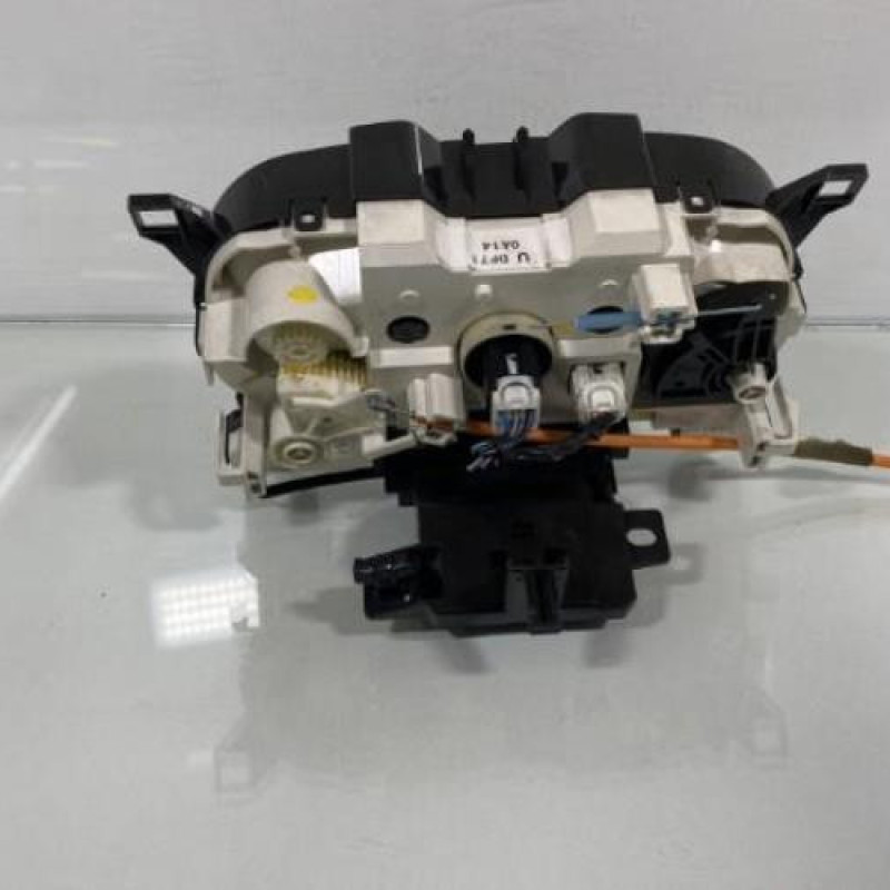 Commande chauffage MAZDA 2 2 Photo n°2