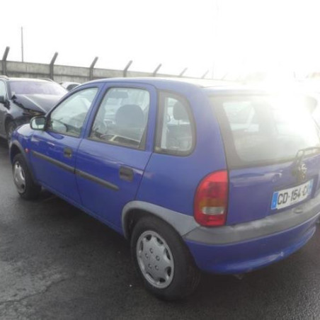 Vitre avant droit OPEL CORSA B
