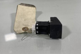 Bouton de warning PEUGEOT 508 1 SW