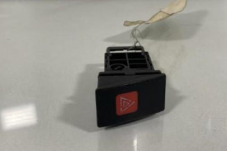Bouton de warning HYUNDAI MATRIX Photo n°1