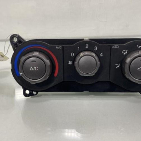 Commande chauffage HYUNDAI MATRIX Photo n°1
