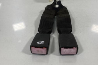Attache ceinture arriere gauche FORD ESCORT 6 Photo n°1