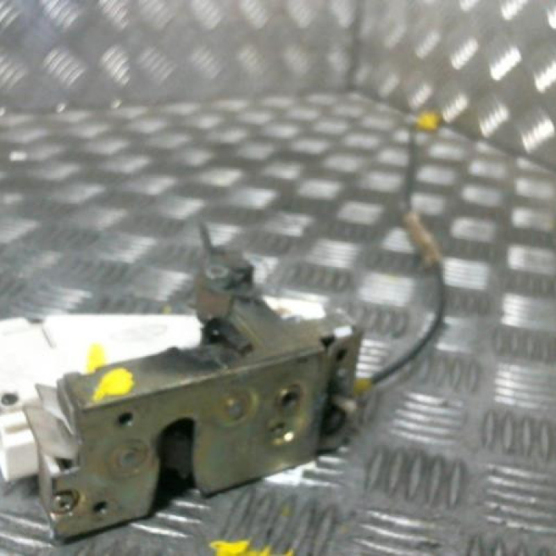 Serrure arriere droit FORD ESCORT 6 Photo n°1