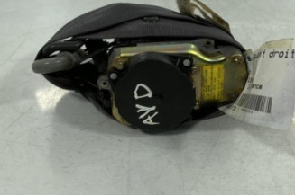 Pretensionneur de ceinture avant droit TOYOTA PASEO Photo n°1