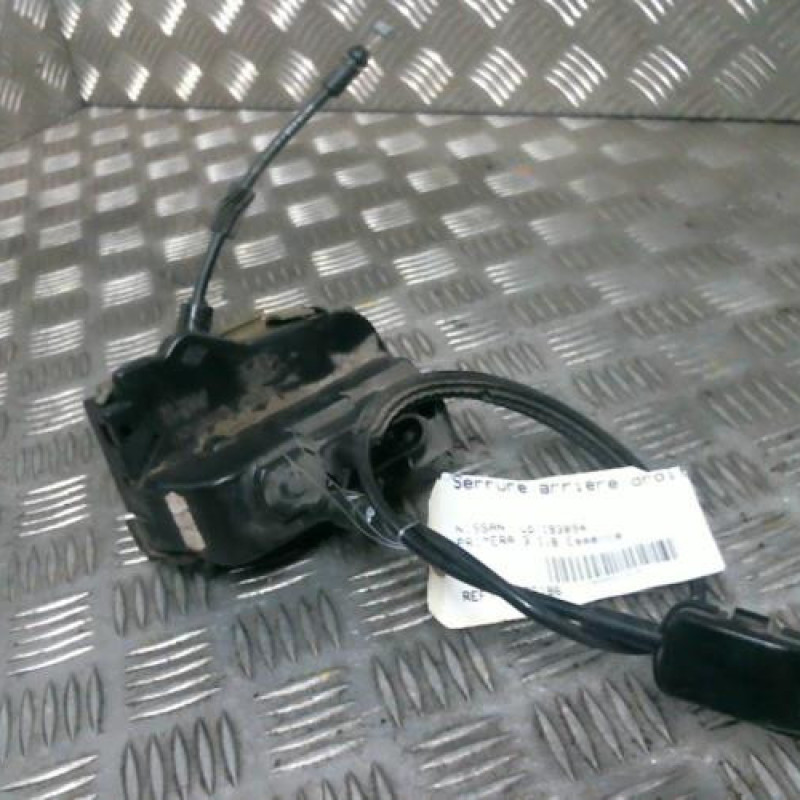 Serrure arriere droit NISSAN PRIMERA 3 Photo n°2