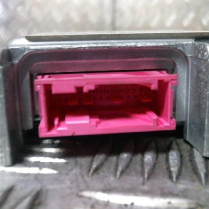 Boitier air bag OPEL CORSA B Photo n°3