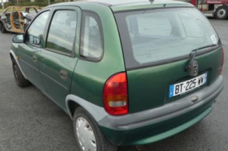 Boitier air bag OPEL CORSA B