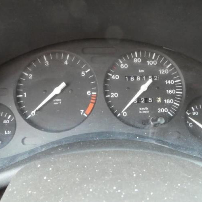 Boitier air bag OPEL CORSA B Photo n°11