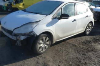 Interrupteur de leve vitre avant gauche PEUGEOT 208 1