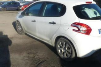 Interrupteur de leve vitre avant gauche PEUGEOT 208 1