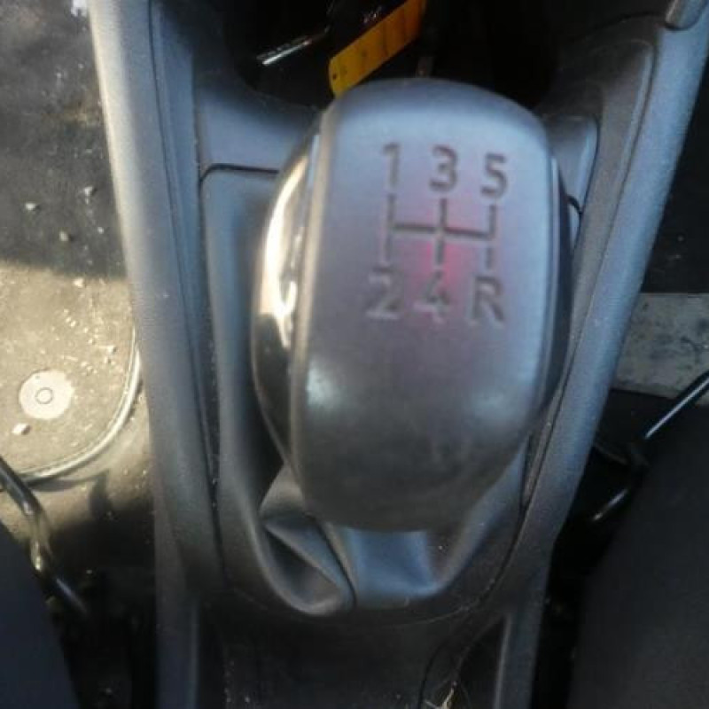 Interrupteur de leve vitre avant gauche PEUGEOT 208 1 Photo n°9