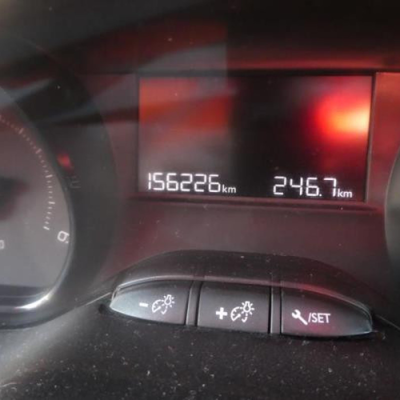 Interrupteur de leve vitre avant gauche PEUGEOT 208 1 Photo n°11
