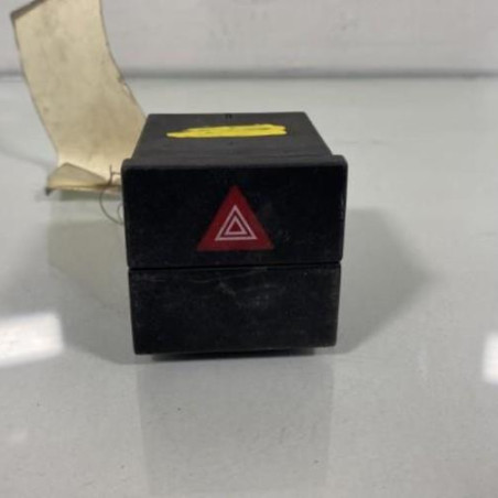 Bouton de warning OPEL MERIVA A Photo n°1
