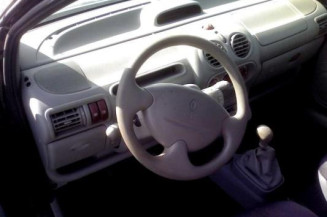 Interrupteur de leve vitre avant droit RENAULT TWINGO 1