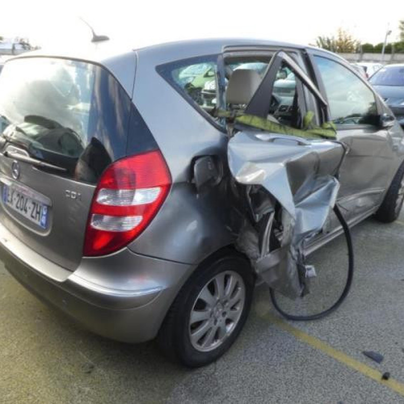 Feu arriere principal droit (feux) MERCEDES CLASSE A 169 Photo n°5