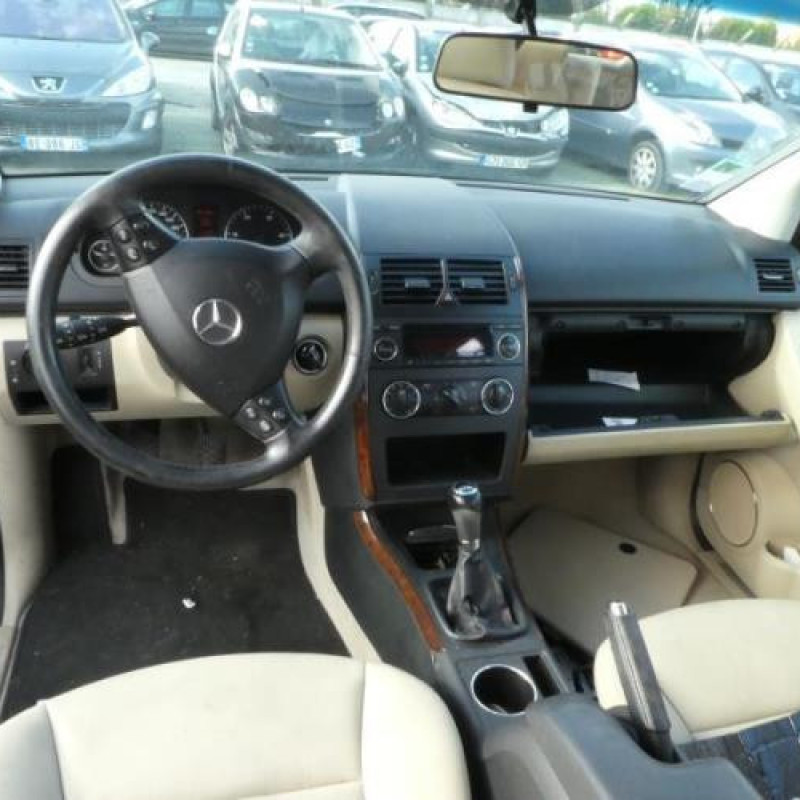 Feu arriere principal droit (feux) MERCEDES CLASSE A 169 Photo n°11