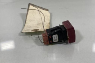 Bouton de warning AUDI A3 2
