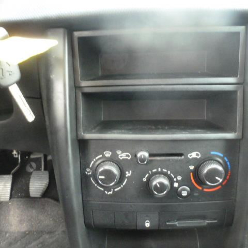 Pompe à carburant PEUGEOT 207 Photo n°7