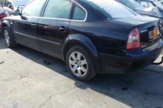 Pretensionneur de ceinture avant gauche VOLKSWAGEN PASSAT 4