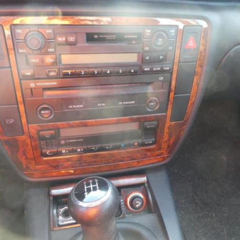 Pretensionneur de ceinture avant gauche VOLKSWAGEN PASSAT 4 Photo n°11