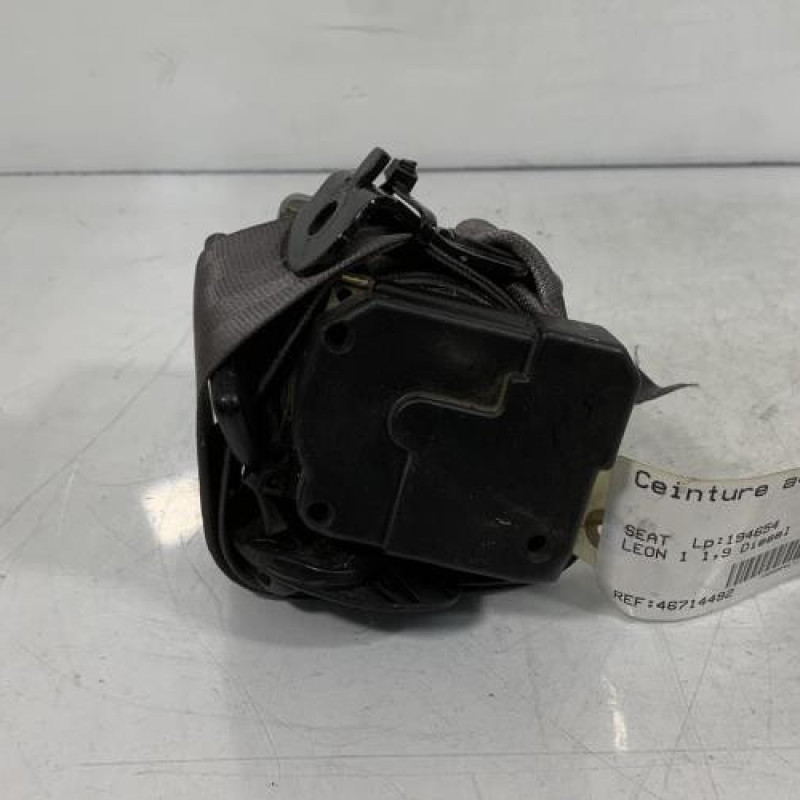 Pretensionneur de ceinture avant gauche SEAT LEON 1 Photo n°1