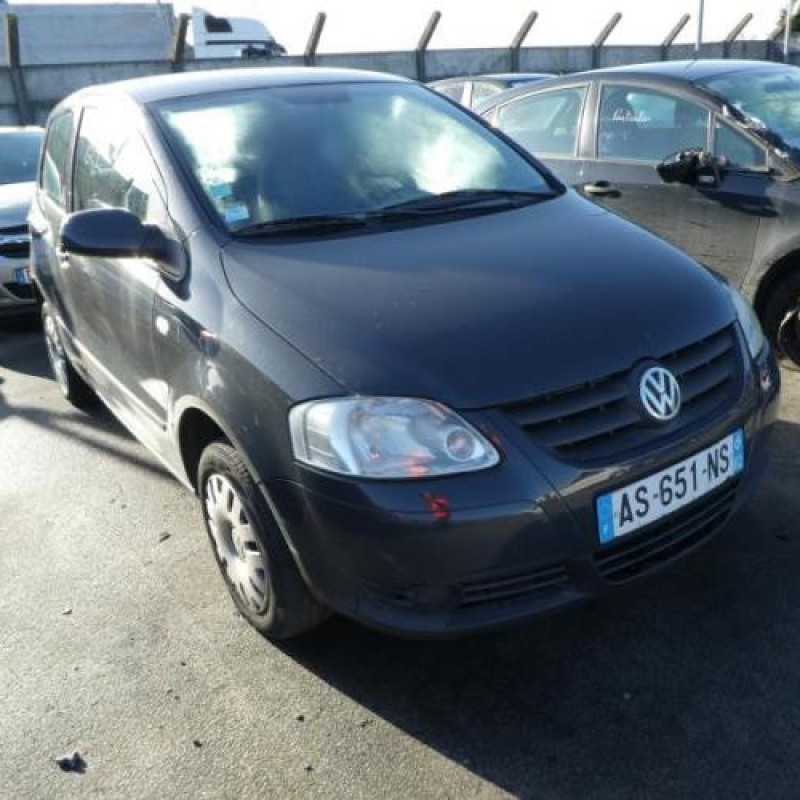 Face avant VOLKSWAGEN FOX Photo n°3