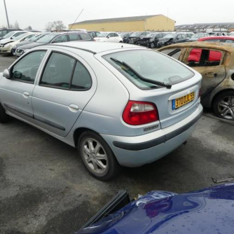 Ceinture arriere centrale RENAULT MEGANE 1 Photo n°7
